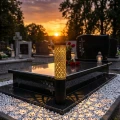 Znicz Lampion Solarny LED 56 cm Nowoczesny Znicz Solarny Premium Złoty Ażur