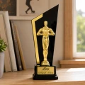 GRAP-067-OSCAR-CHL   PREZENT NAGRODA Statuetka na Dzień Chłopaka DLA KOLEGI DZIEWCZYNY imieniem (4).png