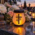 UV-178-W1   Znicz solarny LED na grób lampion z różą i krzyżem ciepłe światło PAMIĘTMY (8).png