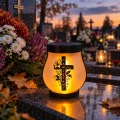 UV-178-W1   Znicz solarny LED na grób lampion z różą i krzyżem ciepłe światło PAMIĘTMY (6).png