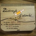 Pudełko na PIENIĄDZE ZASTRZYK GOTÓWKI Prezent Ślubny z Życzeniami