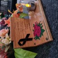 SOLARNY ZNICZ LED STATUETKA NA CMENTARZ GRÓB DUŻA DĄB RÓŻA