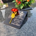 GRAWEROWANY ZNICZ dekoracja na grób WIECZNA RÓŻA  podstawka na cmentarz
