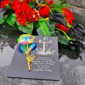 DEKORACJA na grób GRAWEROWANY ZNICZ podstawka na cmentarz WIECZNA RÓŻA