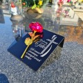 DEKORACJA na grób GRAWEROWANY ZNICZ podstawka na cmentarz RÓŻA DLA TATY