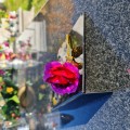DEKORACJA na grób GRAWEROWANY ZNICZ podstawka na cmentarz RÓŻA