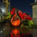 Znicz solarny STATUETKA NA CMENTARZ duża latarenka LED Z KRZYŻEM