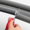 USZCZELKA PIANKOWA DO DRZWI OKIEN Czarna Na przeciąg Hałas Robactwo 95cm