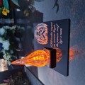 ZNICZ statuetka podstawka na cmentarz grób PŁOMIEŃ LED wieczny lampion