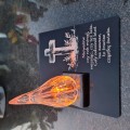ZNICZ statuetka podstawka na cmentarz grób PŁOMIEŃ LED wieczny lampion