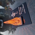 ZNICZ statuetka podstawka na cmentarz grób PŁOMIEŃ LED wieczny lampion