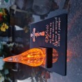 ZNICZ statuetka podstawka na cmentarz grób PŁOMIEŃ LED wieczny lampion