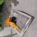 DEKORACJA na grób GRAWEROWANY ZNICZ podstawka na cmentarz RÓŻA DLA RODZICÓW