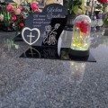 DEKORACJA na grób GRAWEROWANY ZNICZ podstawka na cmentarz RÓŻA DLA DZIADKÓW