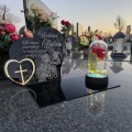 DEKORACJA na grób GRAWEROWANY ZNICZ podstawka na cmentarz RÓŻA DLA BABCI