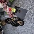 DEKORACJA na grób GRAWEROWANY ZNICZ podstawka na cmentarz RÓŻA DLA MAMY