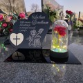 DEKORACJA na grób GRAWEROWANY ZNICZ podstawka na cmentarz RÓŻA DLA DZIADKÓW