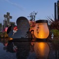 WIECZNY ZNICZ SOLARNY Statuetka lampion  na Grób Wszystkich Świętych LED