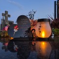 WIECZNY ZNICZ SOLARNY Statuetka lampion  na Grób Wszystkich Świętych LED