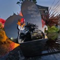 WIECZNY ZNICZ SOLARNY Statuetka lampion  na Grób Wszystkich Świętych LED