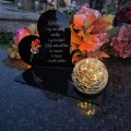 WIECZNY ZNICZ SOLARNY Statuetka lampion  na Grób Wszystkich Świętych LED