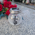 ZNICZ SOLARNY LED LAMPION NA GRÓB STATUETKA NA CMENTARZ RÓŻA KRZYŻ NOWOSCI