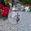 ZNICZ SOLARNY LED LAMPION NA GRÓB STATUETKA NA CMENTARZ RÓŻA KRZYŻ NOWOSCI