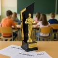 Statuetka na Dzień Chłopaka PREZENT DLA KOLEGI Z KLASY grawer z imieniem