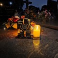 WIECZNY ZNICZ SOLARNY Statuetka dla MAMY na Grób Wszystkich Świętych LED