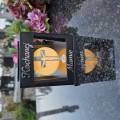 ZNICZ SOLARNY LED LAMPION NA GRÓB STATUETKA NA CMENTARZ Z KRZYŻEM