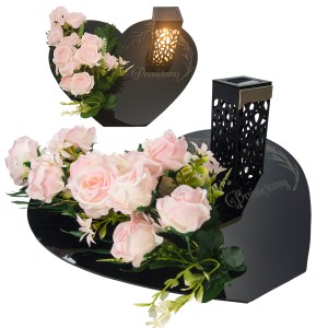 Wiązanka na grób ze zniczem solarnym KOMPOZYCJA KWIATOWA podstawka serce