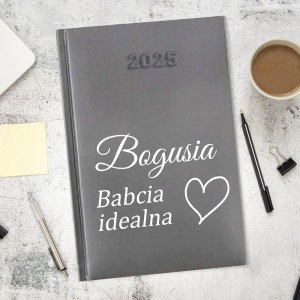 KALENDARZ PLANER TERMINARZ PERSONALIZOWANY 2026 A5 PREZENT NA DZIEŃ BABCI