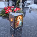 Znicz LED Jezus Miłosierny witraż lampion na grób cmentarz dekoracyjny duży