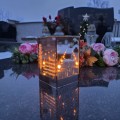 ZNICZ LED LAMPION na GRÓB cmentarz efekt nieskończonego ognia CYTAT GOŹDZIK