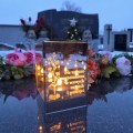 Ekskluzywny ZNICZ LED z cytatem pamięci LUSTRO WENECKIE nieskończony ogień