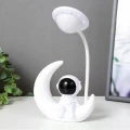 Lampka nocna Astronauta LED dla dzieci do pokoju na biurko USB